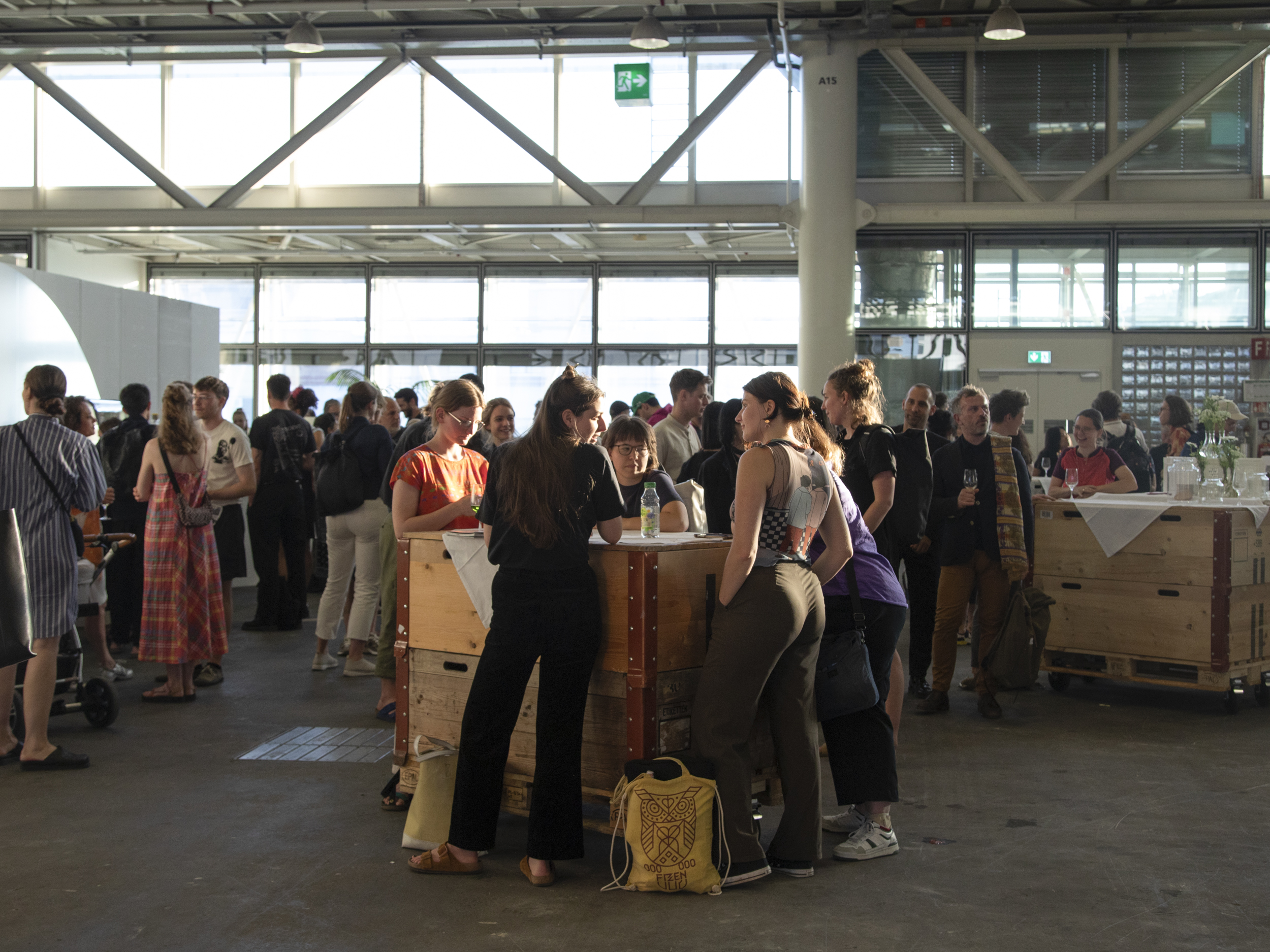  People at the apéro